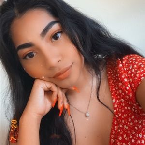 Meet your Posher, Cindy